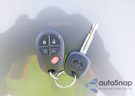 2011 Toyota Highlander Se V6 из США, поврежденный, VIN 5TDBK3EH0BS042476